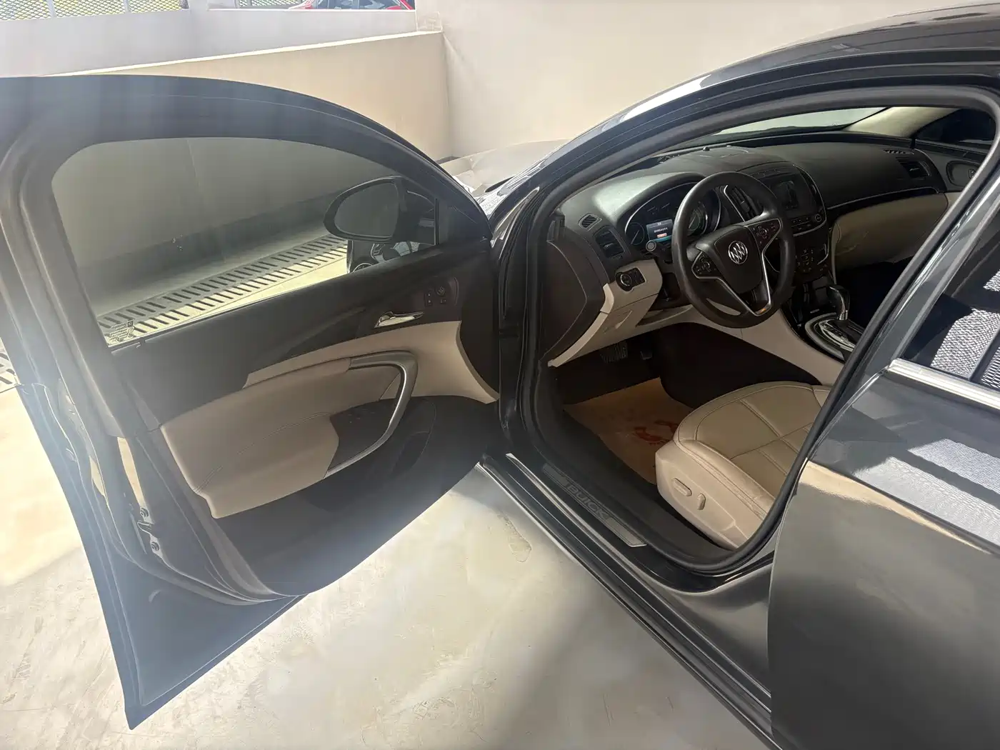 Buick Regal 2015 2.0L Elite Fashion Model фото 12