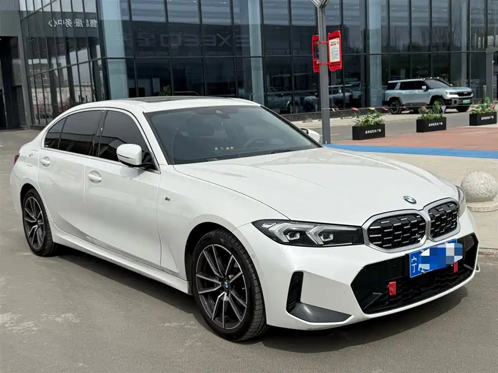BMW 3-SERIES