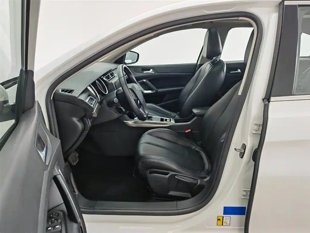 Peugeot 408 2016 1.6T Automatic Luxury Edition фото 10