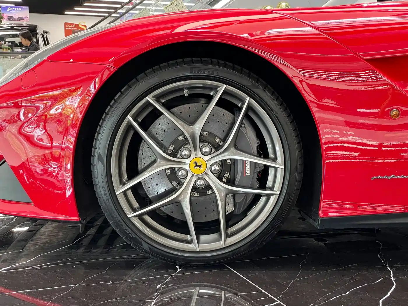 Ferrari F12berlinetta 2016 2013 6.3L Standard