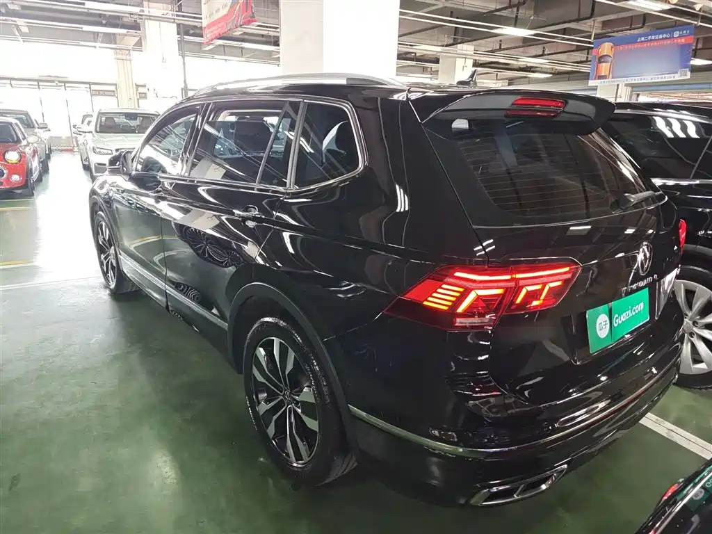 Volkswagen Tiguan L 2023 330TSI Auto 2WD R-Line Premium Edition фото 23