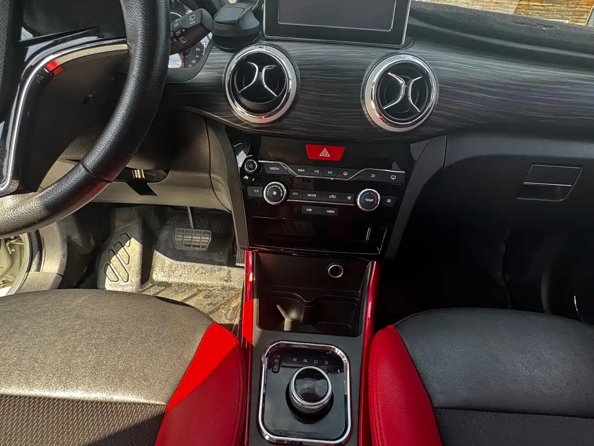 BAIC New Energy EX 2018 2018 EX360 New Trend Edition