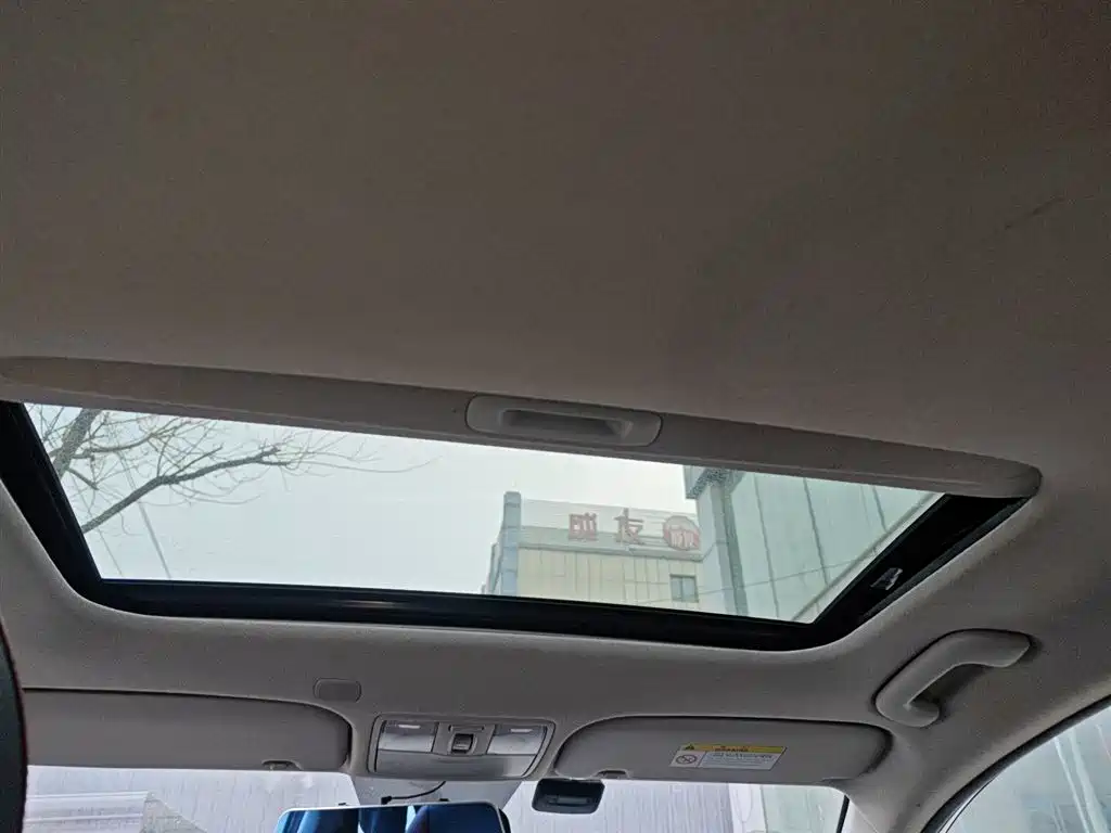 Kia KX CROSS 2018 1.6L Automatic Smart Sunroof Edition фото 14