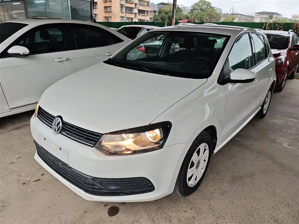 Volkswagen Polo 2016 1.4L Manual Trend