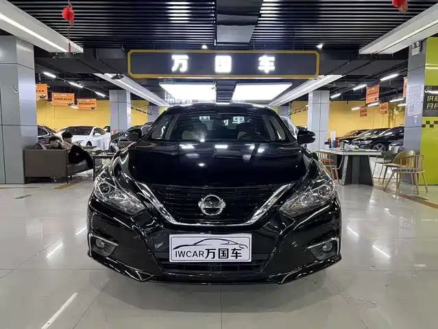 NISSAN TEANA