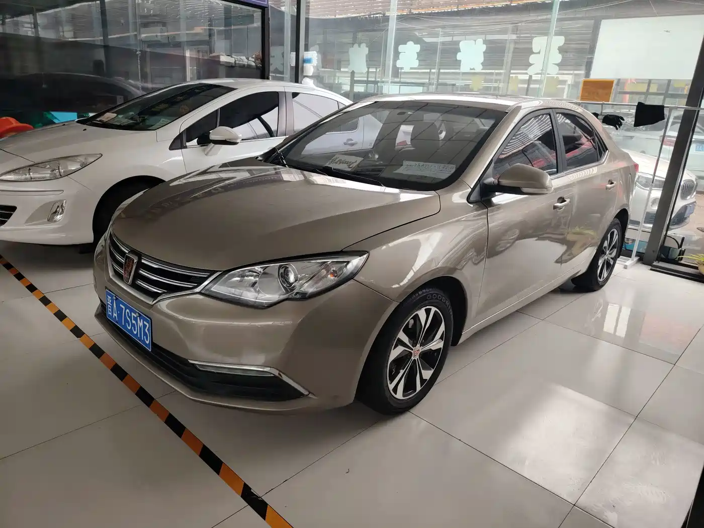 Roewe 360 2017 2017 1.5L Auto Luxury Edition