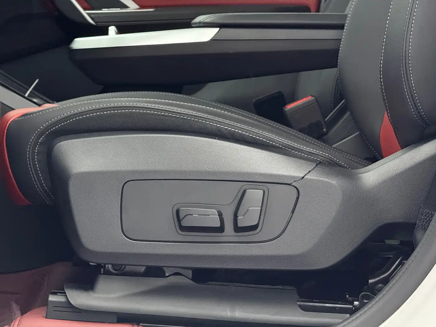 BMW X1 2023 sDrive20Li X Design Package фото 19