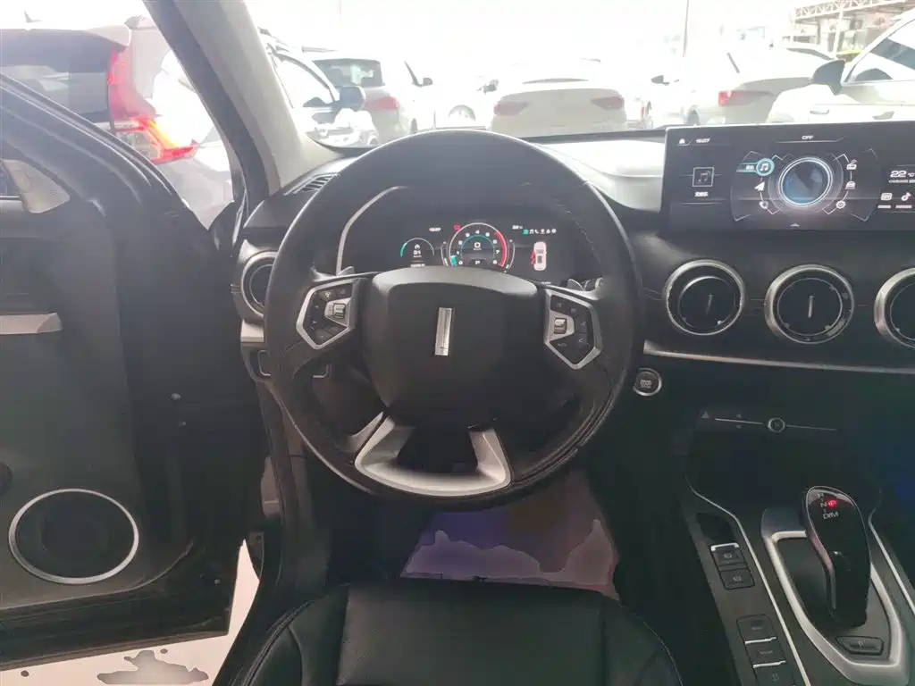 WEY VV6 2020 2020 2.0T 2WD Smart Protection+