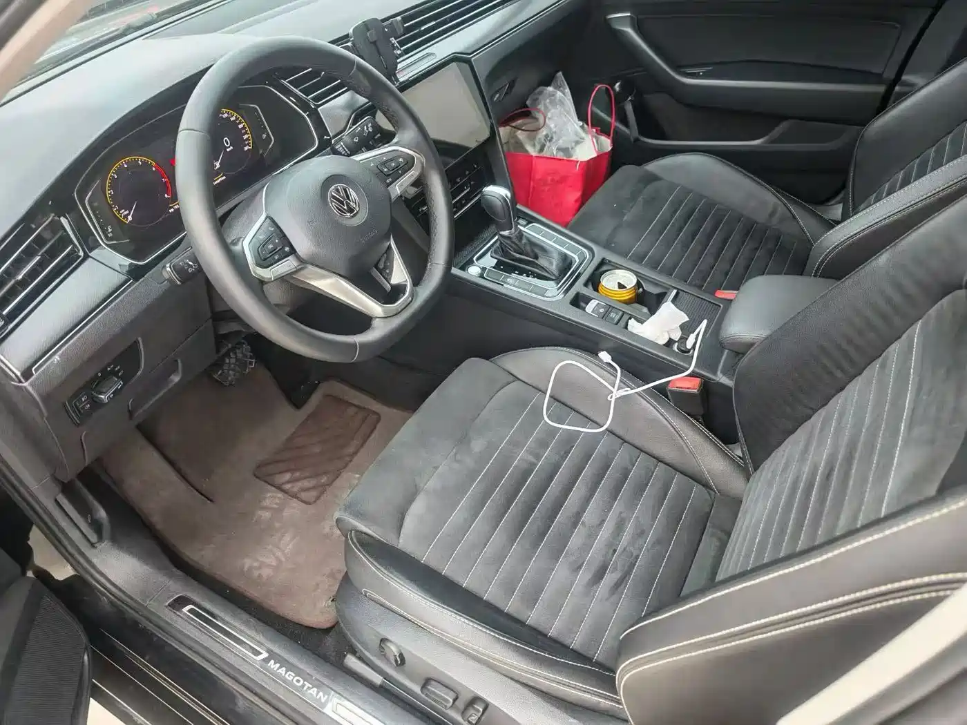 Volkswagen Magotan 2020 330TSI DSG Luxury фото 6