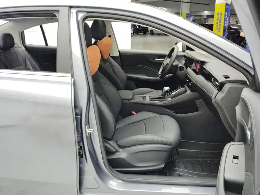 Roewe i5 2025 2024 1.5L CVT Prestige Edition