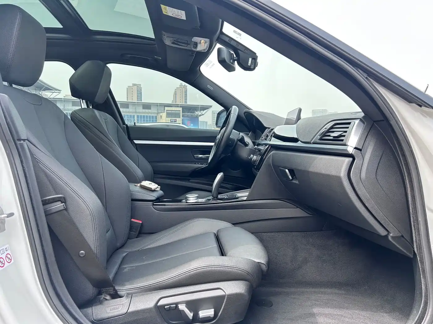BMW 3 Series GT 2020 320i M Sport Package фото 17