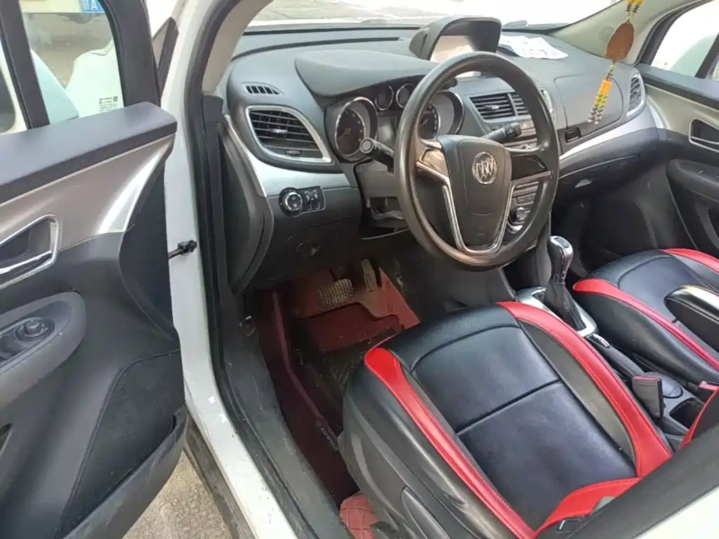 Фото 16 - Buick Encore