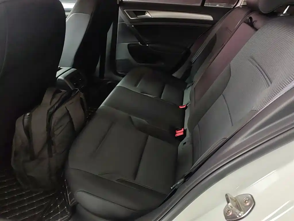 Volkswagen Golf 2019 280TSI DSG Comfort (China V) фото 17
