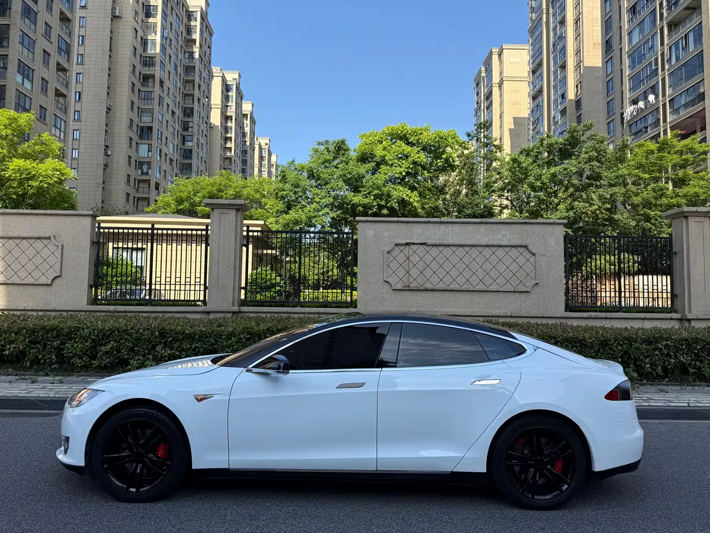 Tesla Model S 2014 2014 Model S 85
