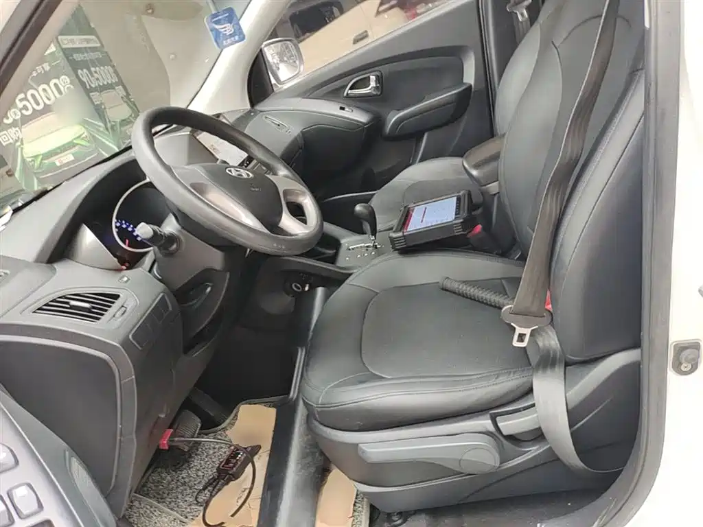 Hyundai Beijing Hyundai ix35 2015 2.0L Automatic 2WD Comfort China V фото 15