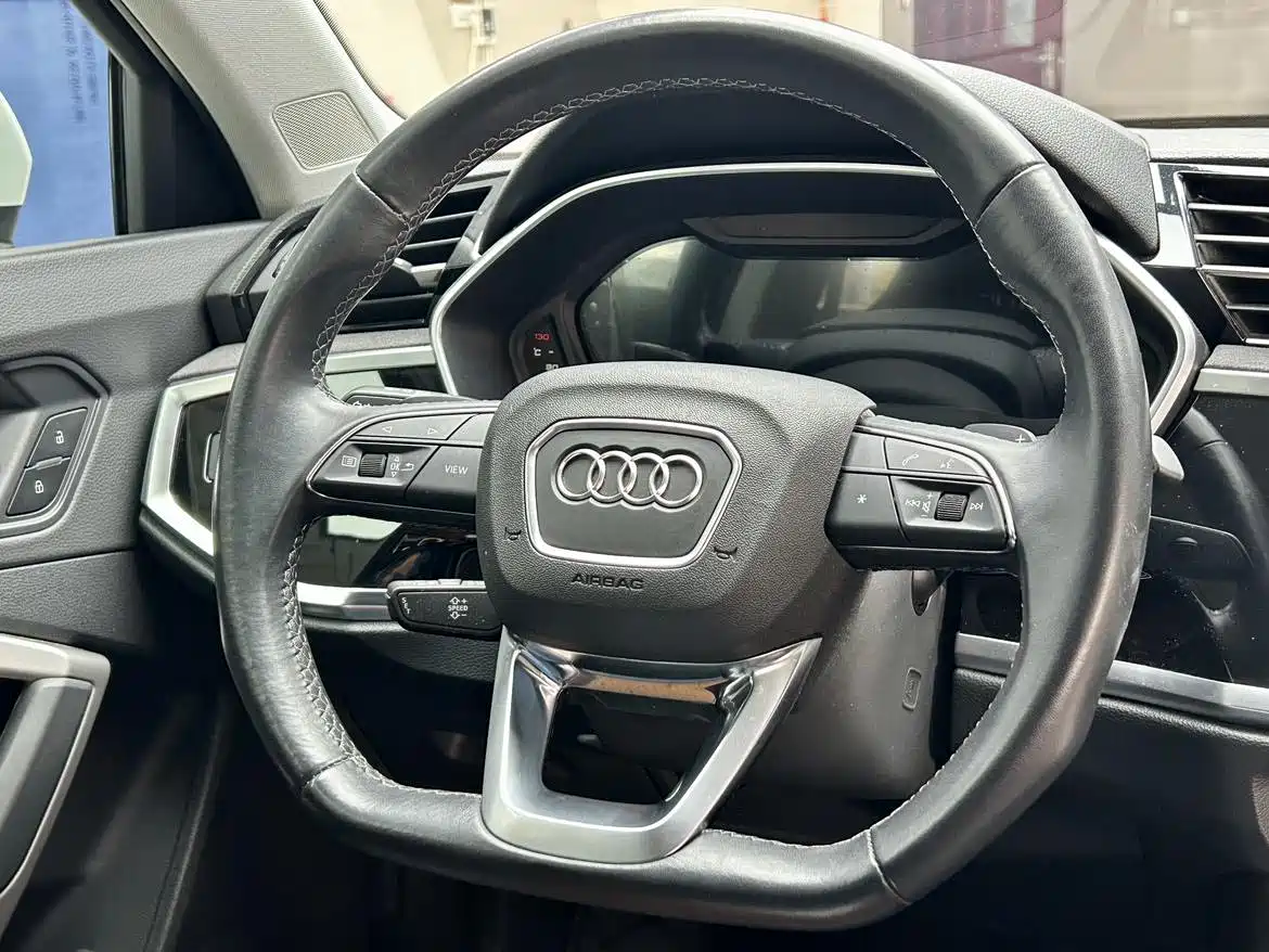 Audi Q3 2023 35 TFSI Fashion Dynamic (1.4T) фото 13