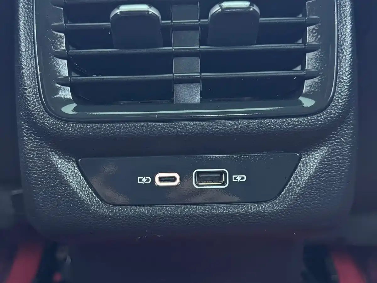 Volkswagen Lamando, миниатюра 12