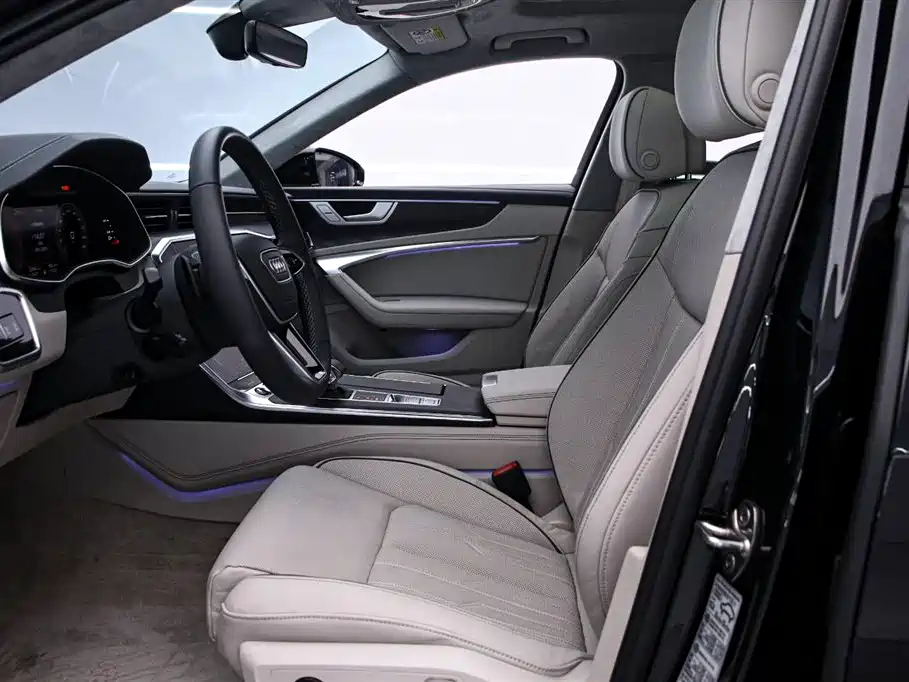 Audi A6L 2023 55 TFSI quattro Exclusive Elegance фото 12