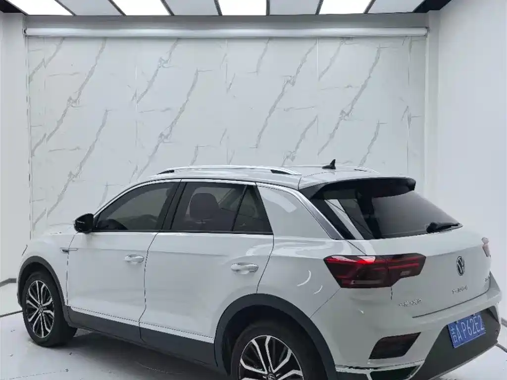 VOLKSWAGEN T ROC EXPLORING SONGS