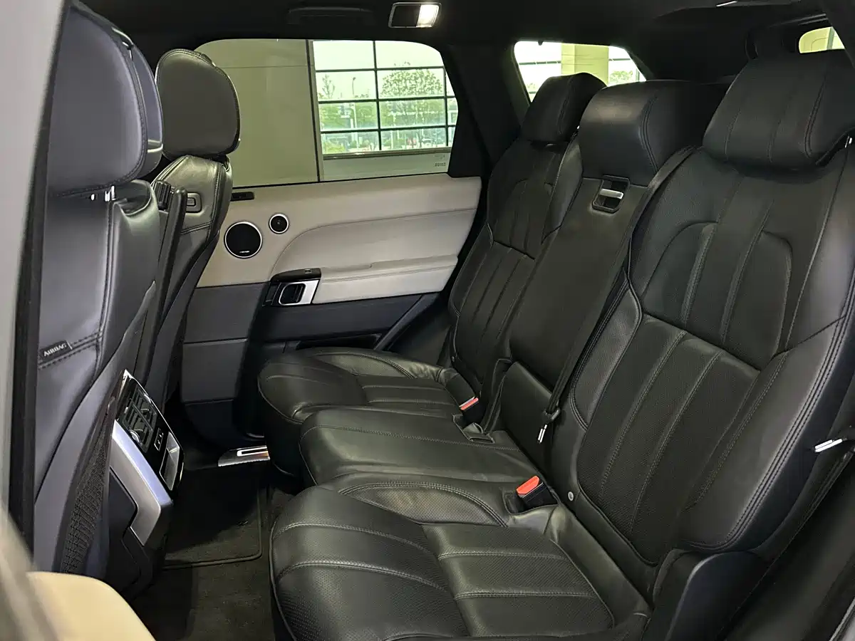 Land Rover Range Rover Sport 2014 3.0 SC V6 HSE фото 9