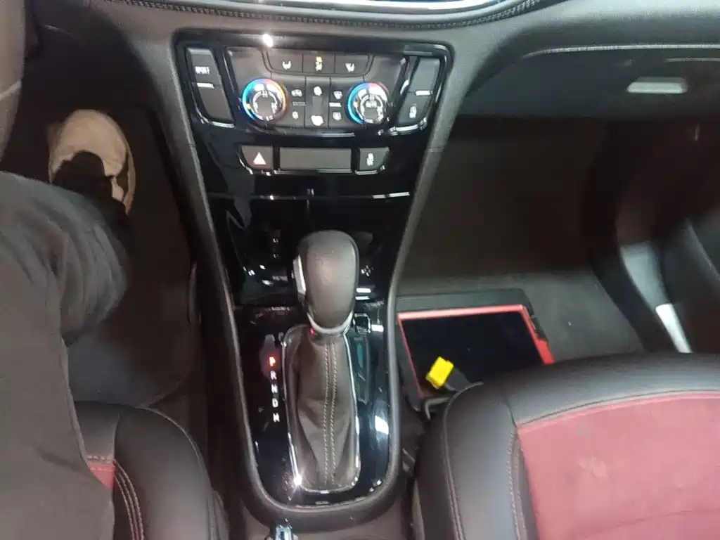 Фото 14 - Buick Encore