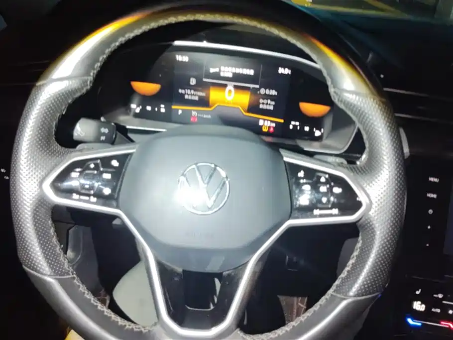 Volkswagen Magotan 2023 2 Million Units Anniversary Edition 330TSI DSG Leading Type фото 15