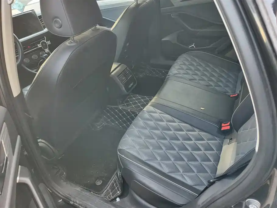 Volkswagen Sagitar 2023 300TSI DSG Surpassing Edition фото 11