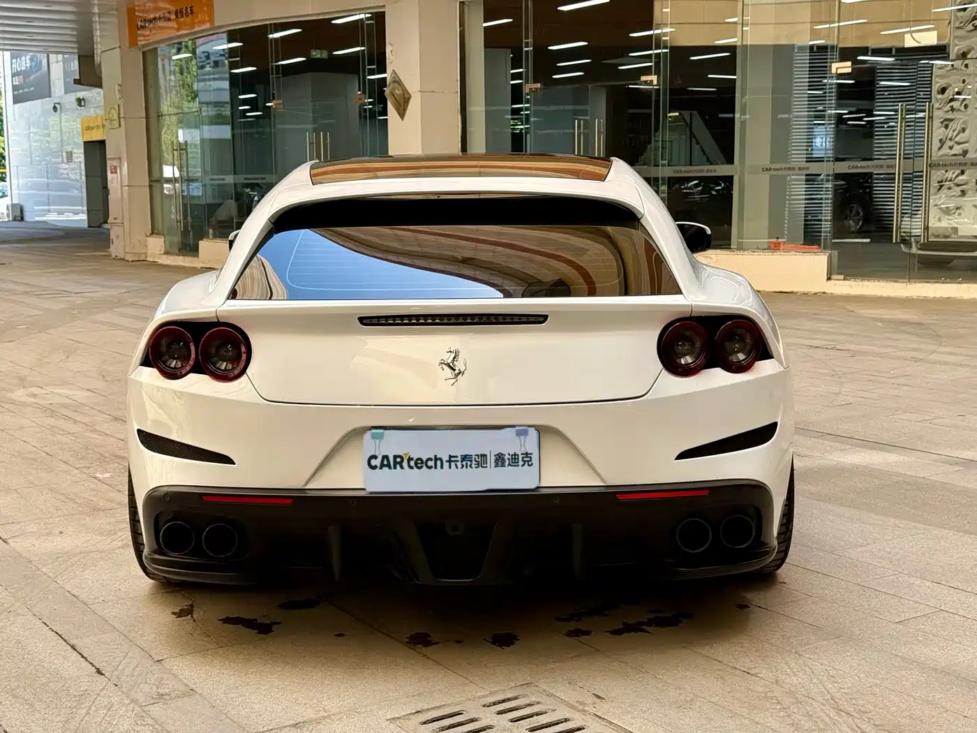 Ferrari GTC4Lusso 2018 2017 3.9T V8