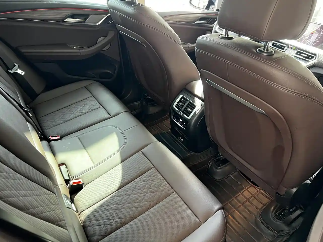 BMW X3 2022 Facelift xDrive30i Leading M Shadow Edition фото 9