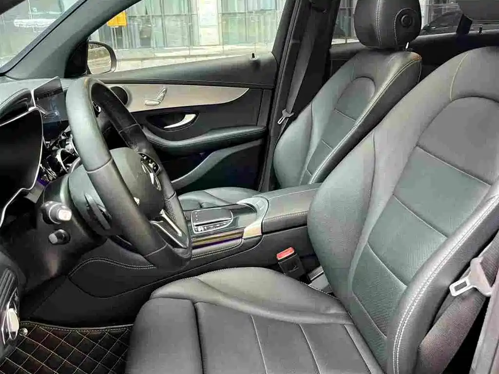 Фото 9 - Mercedes-Benz GLC Coupe
