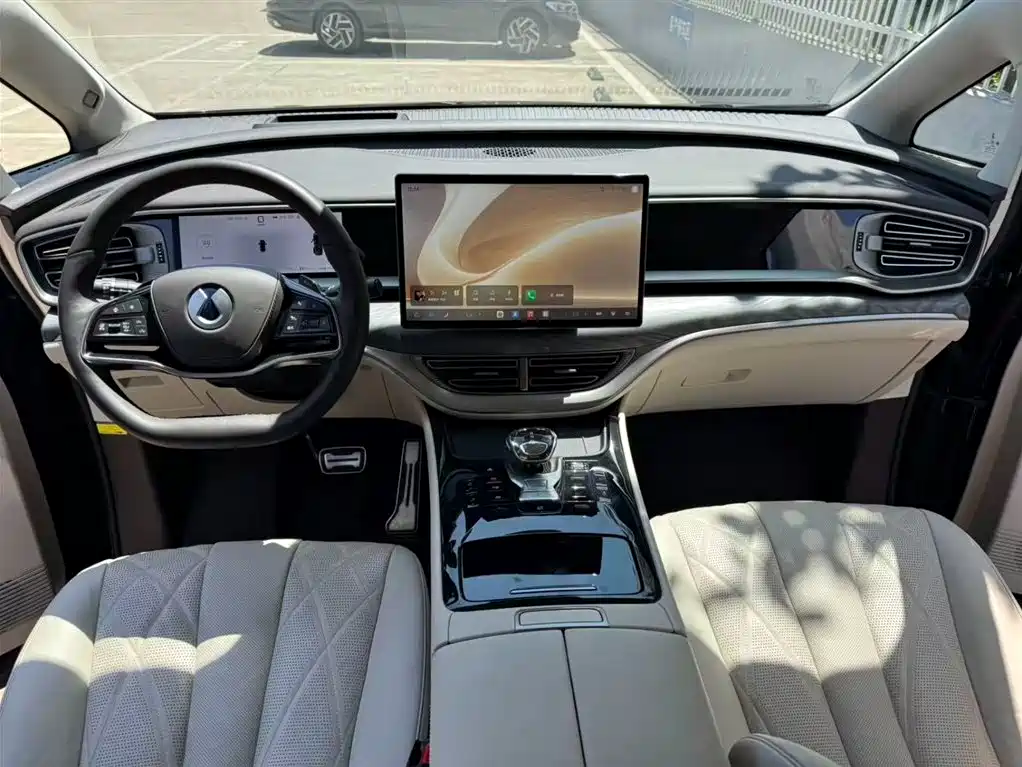 Denza D9 2025 DM-i Smart Drive Edition 1020 AWD Prestige фото 7