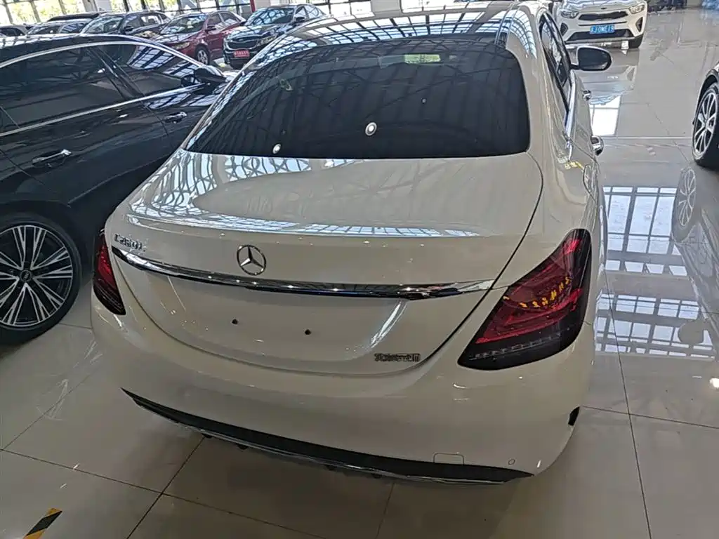 MERCEDES-BENZ CLASS C