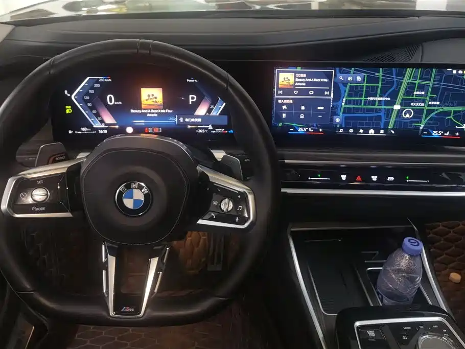 BMW 7 Series 2023 Model 735Li M Sport Package фото 12