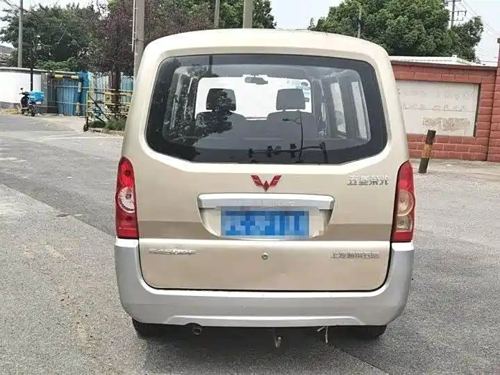 Wuling Motors Wuling Rongguang 2015 2012 1.5L Extended Standard Model