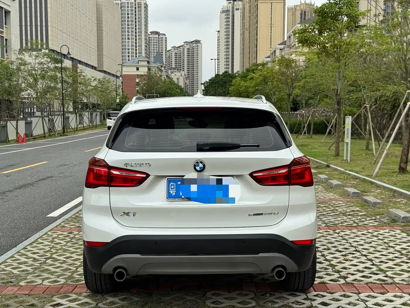 BMW X1 2019 sDrive20Li Leading Model фото 8