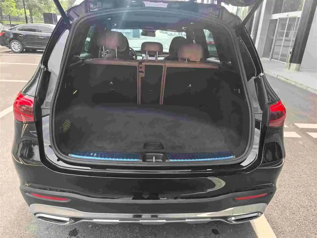 Mercedes-Benz GLC 2025 2025 Facelift GLC 260 L 4MATIC Dynamic