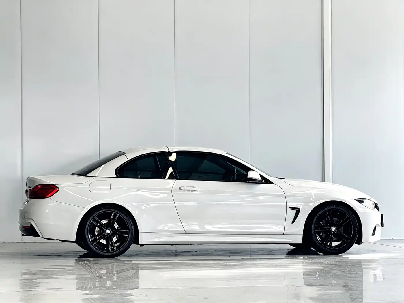BMW 4 Series 2017 425i Convertible M Sport Package фото 10