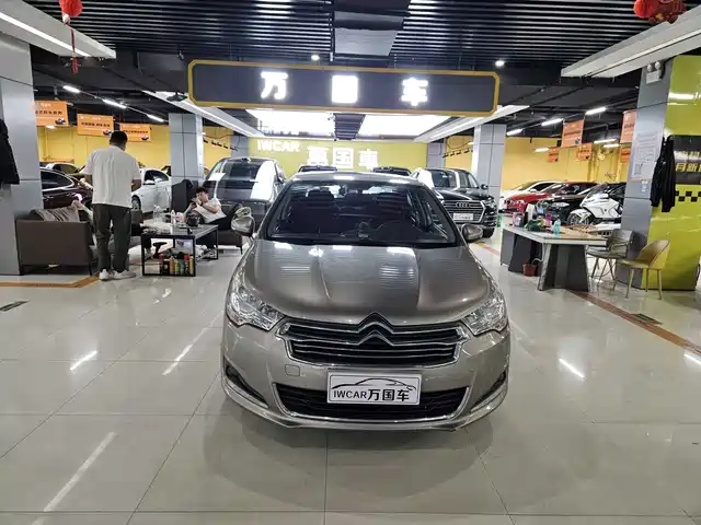 Citroën Citroën C4L 2014 1.8L Smart Drive Automatic Sport