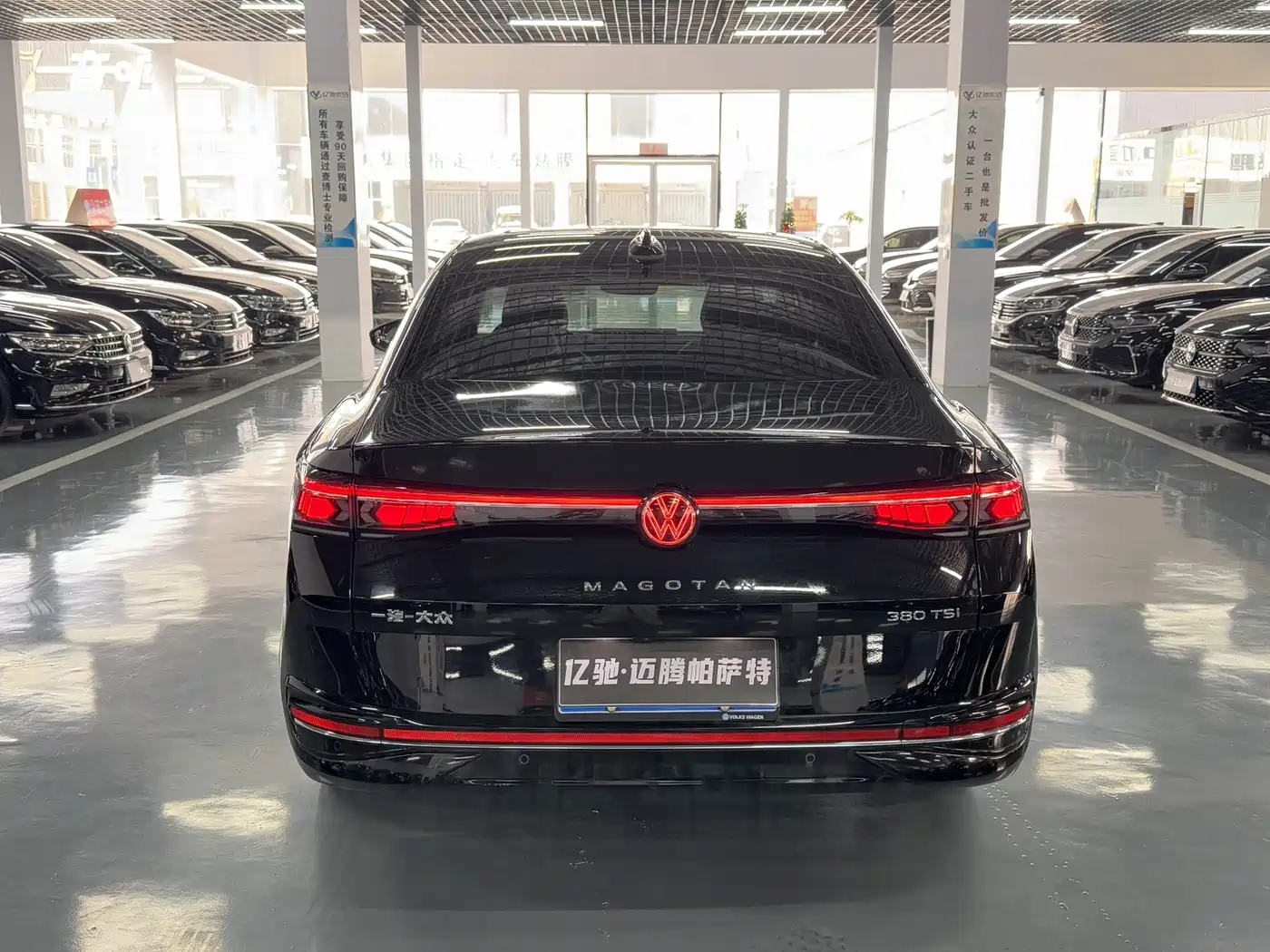 Volkswagen Magotan 2024 380TSI DSG Ultimate Edition фото 8