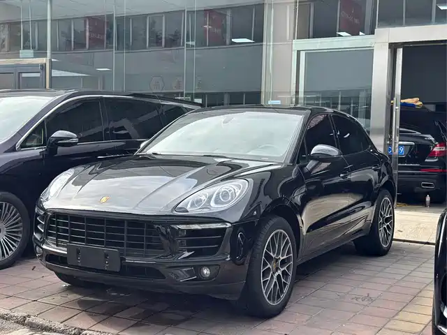 Porsche Macan 2014 Macan 2.0T — фото 1