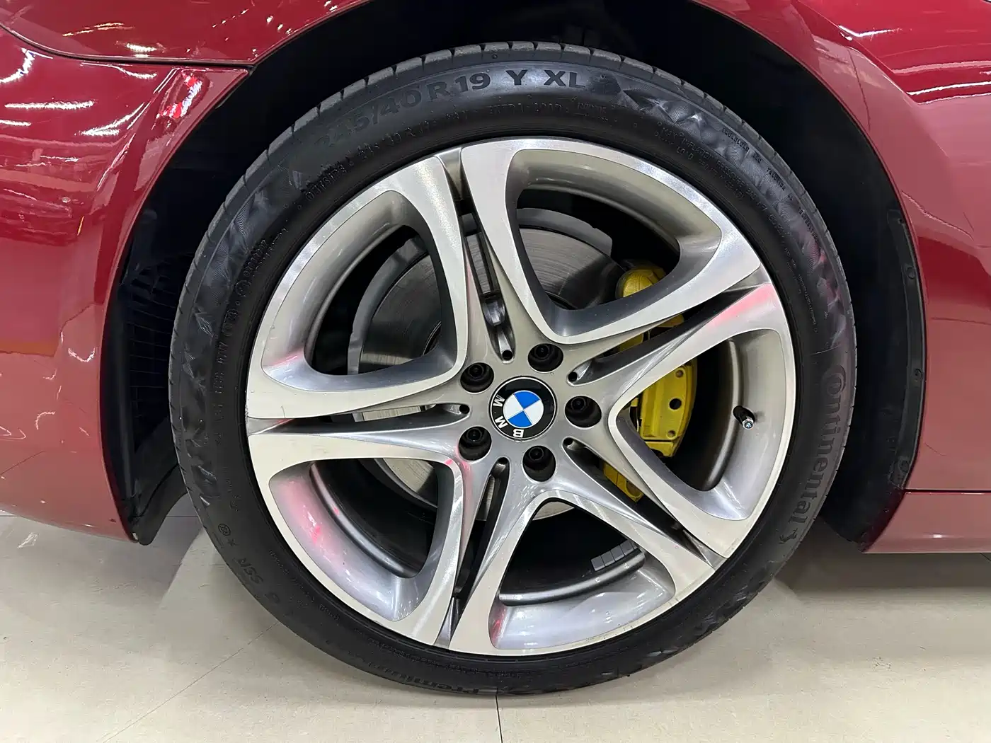 BMW 6 Series 2012 640i Coupe фото 12
