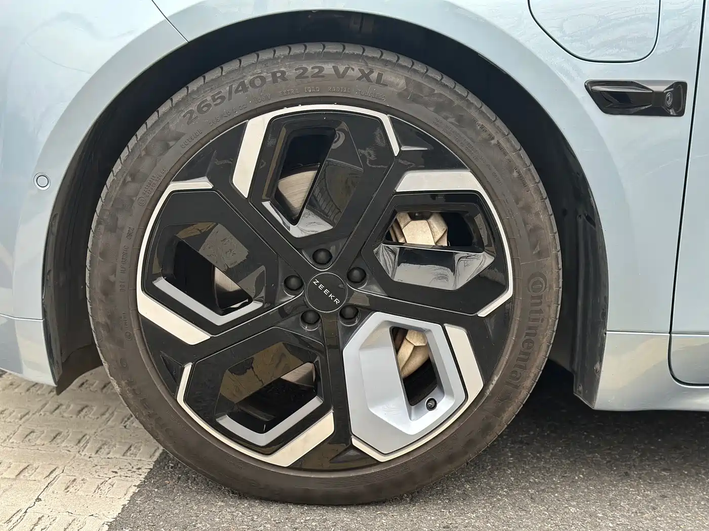 ZEEKR EXTREME KRYPTON 001