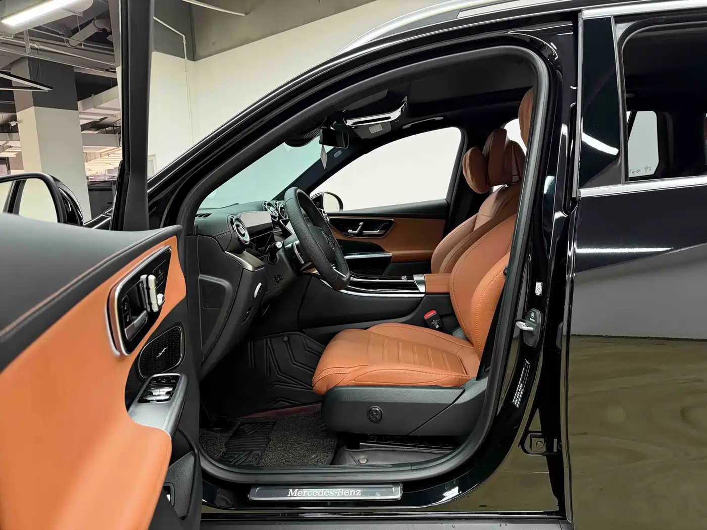 Mercedes-Benz GLC 2025 2025 GLC 300 L 4MATIC Dynamic 5-seater