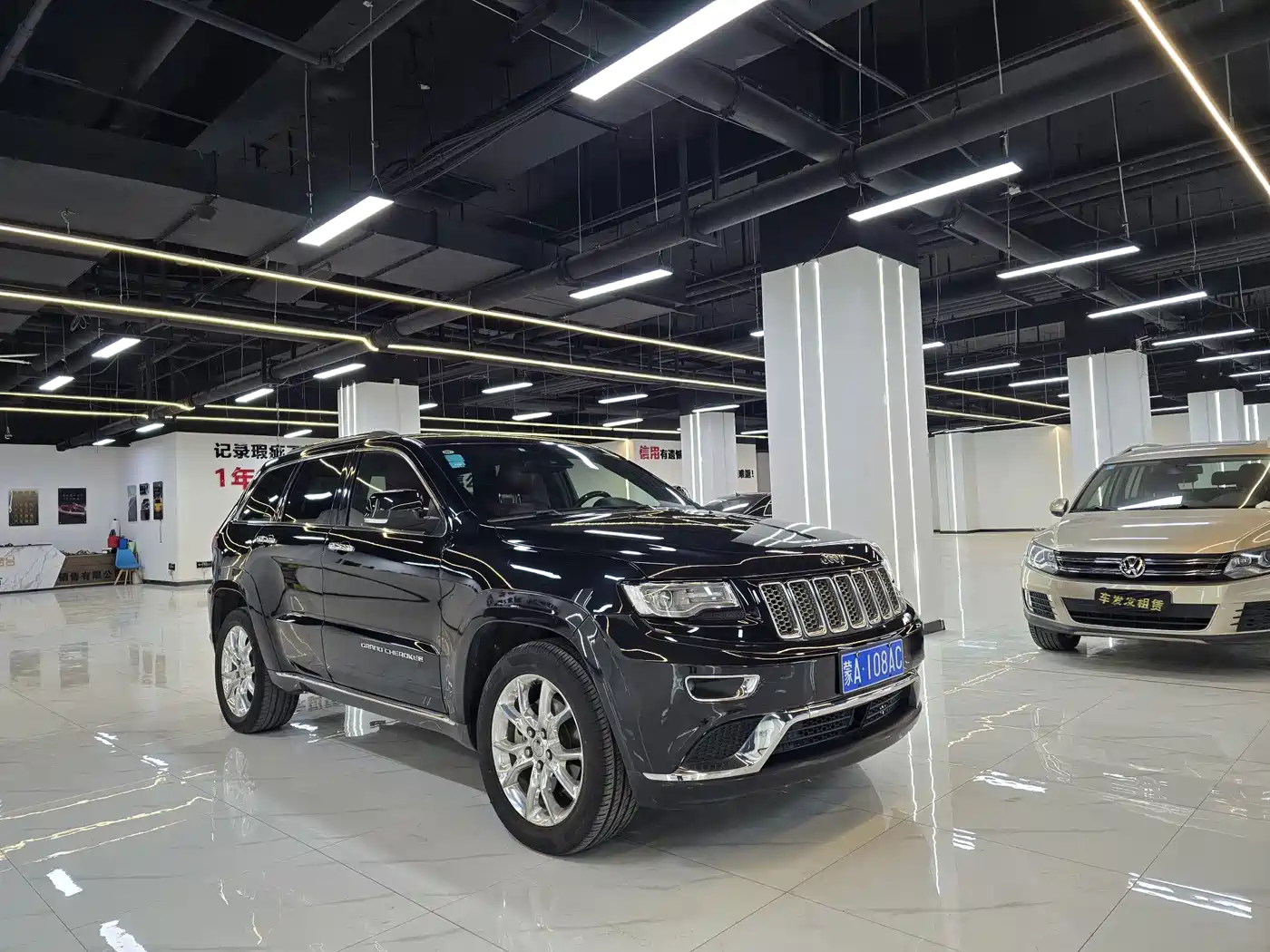 Фото 12 - Jeep Grand Cherokee (Import)