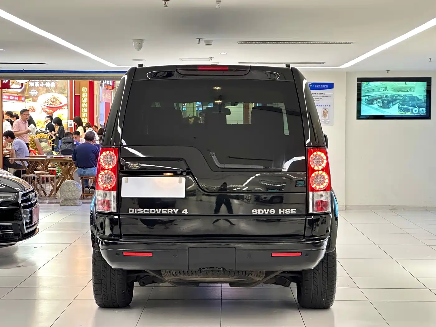 Land Rover Discovery 2013 3.0 SDV6 HSE Diesel фото 5