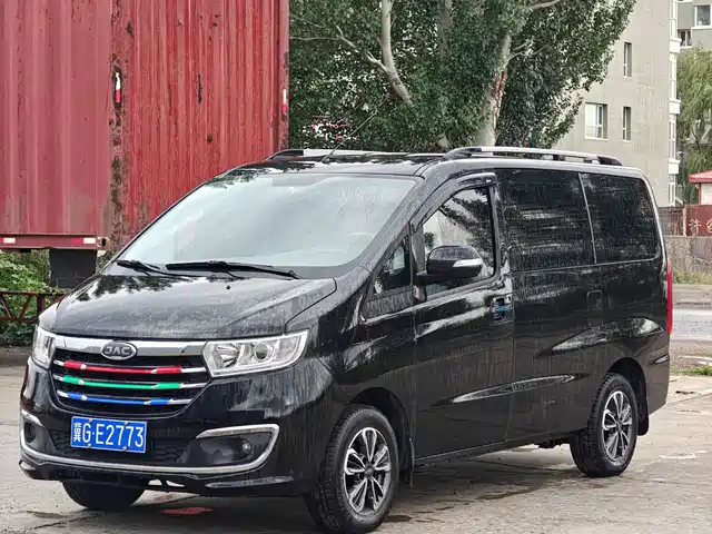  JAC Refine JAC Refine M3 2019 IKEA Edition 1.8L Luxury Smart Version