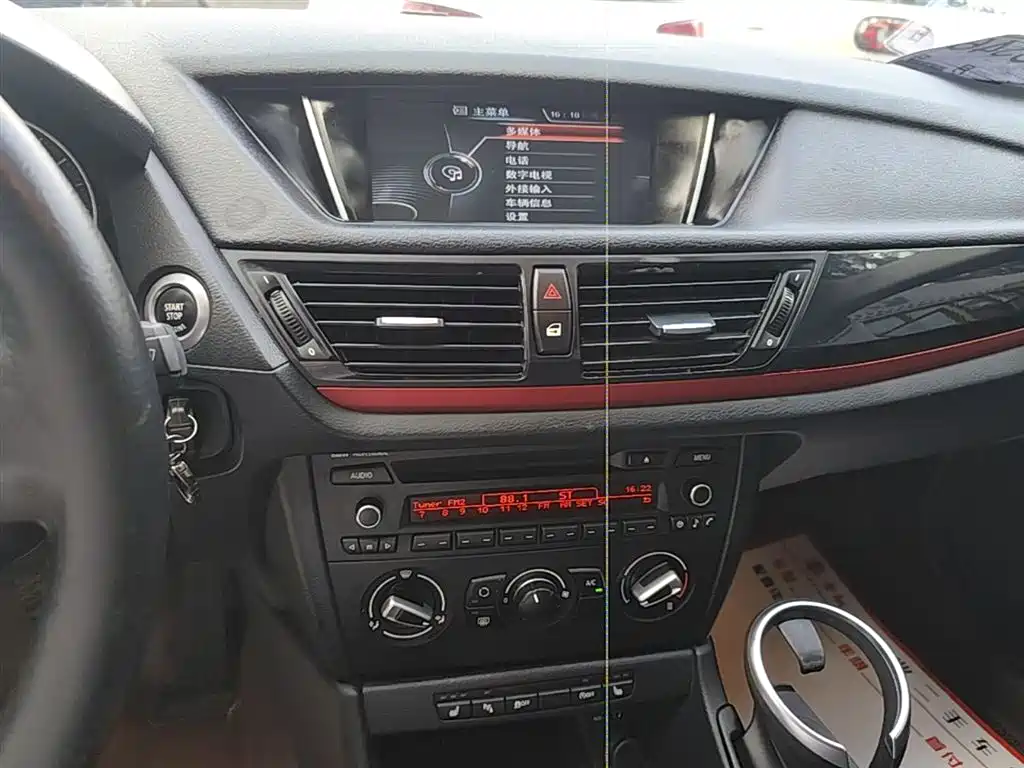 BMW X1 2015 Model sDrive18i Fashion Advanced Edition фото 13