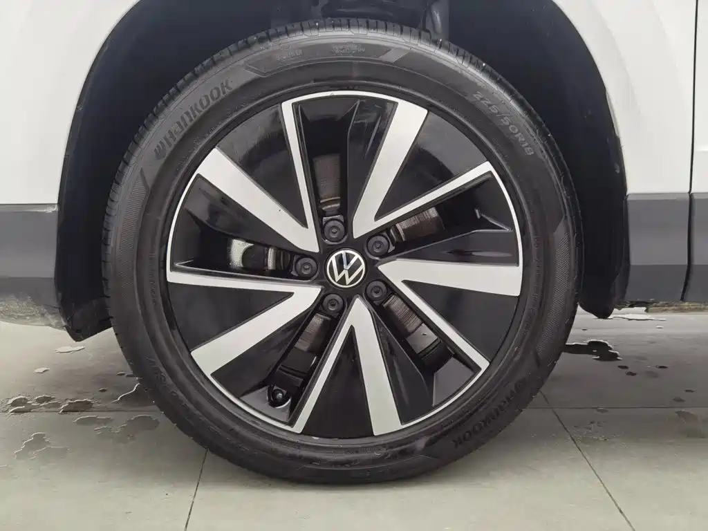 Volkswagen Tharu, миниатюра 17