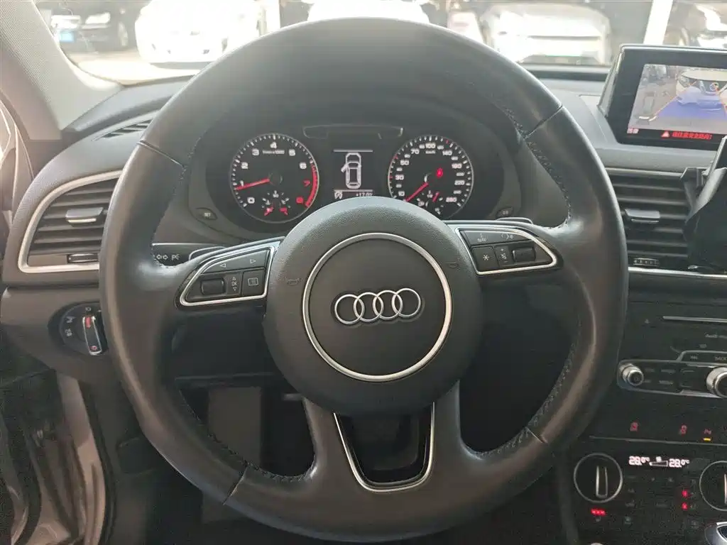 Audi Q3 2018 30th Anniversary Edition 35 TFSI Sport фото 7
