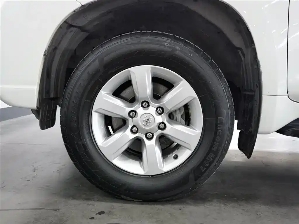 Toyota Prado 2016 2.7L Auto Luxury Edition фото 17